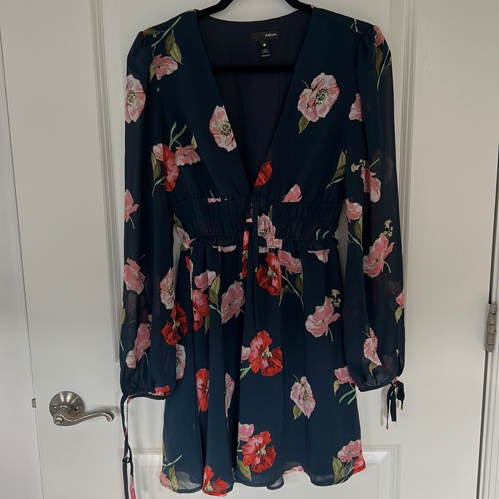 AQUA size medium floral long sleeve mini dress.